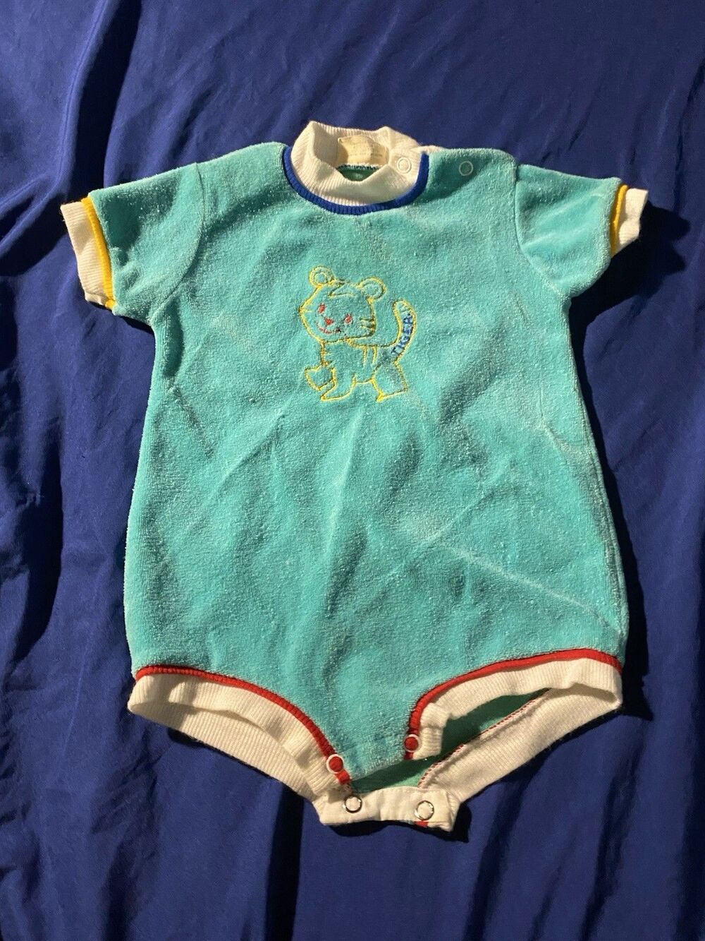 Doe Spun Velour Baby Bodysuit Teal Embroidered Tiger- Vintage 80s/90s Wear